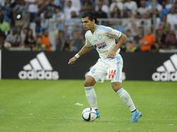 Karim Rekik heeft balbezit tijdens het oefenduel Olympique Marseille - Juventus. (01-08-2015)