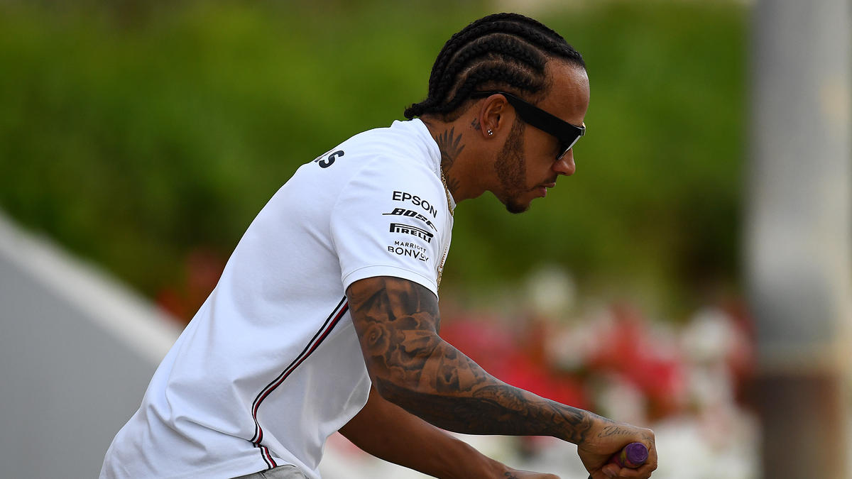 Lewis Hamilton widerspricht seiner Chefetage Lewis Hamilton widerspricht seiner Chefetage