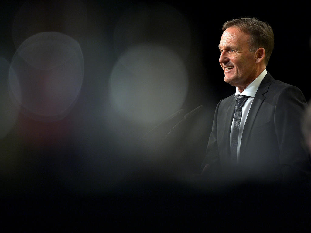 Hans-Joachim Watzke macht Kevin Großkreutz die BVB-Tür auf Hans-Joachim Watzke macht Kevin Großkreutz die BVB-Tür auf