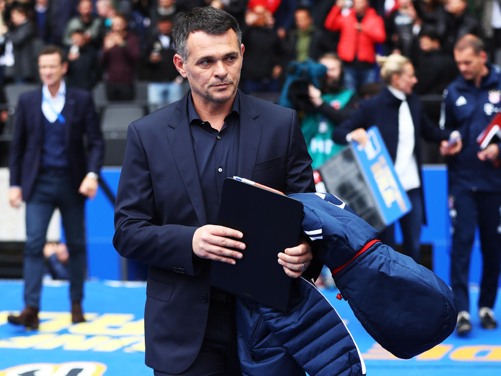 Konnte mit seiner Premiere als Bayern-Coach nicht zufrieden sein: Willy Sagnol Konnte mit seiner Premiere als Bayern-Coach nicht zufrieden sein: Willy Sagnol