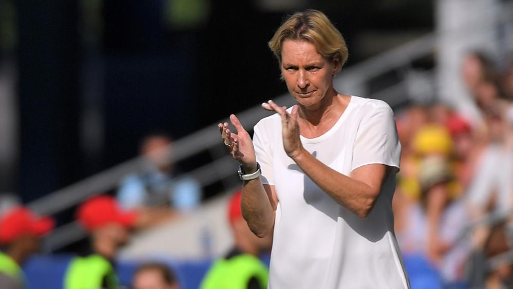 Martina Voss-Tecklenburg freut sich auf die Partie gegen England