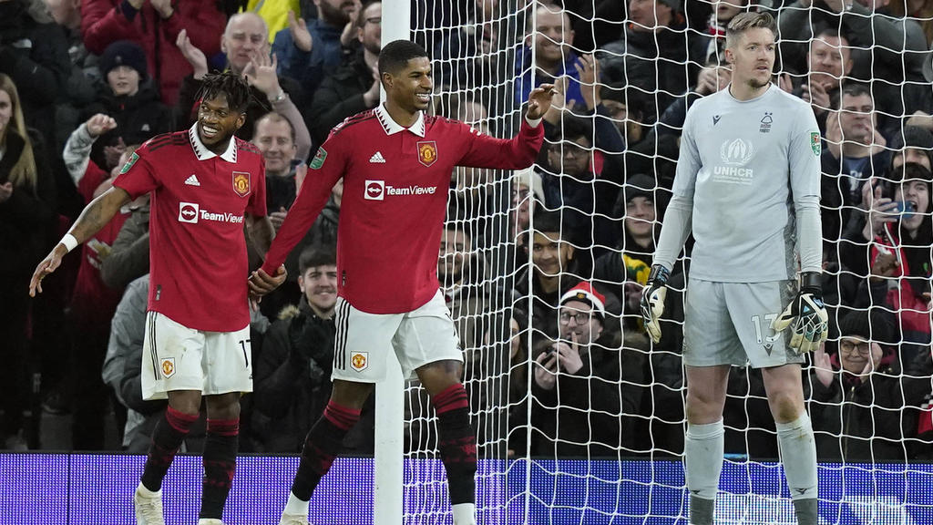 Manchester United erreicht das Finale im Ligapokal
