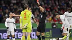 Bayer-Keeper Manuel Neuer sah gegen Bayer Leverkusen im DFB-Pokal die Rote Karte