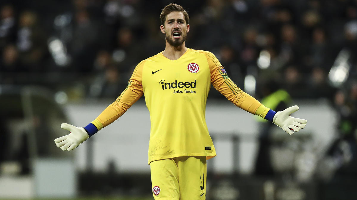 Kevin Trapp war nach der Punkteteilung mit Wolfsburg unzufrieden Kevin Trapp war nach der Punkteteilung mit Wolfsburg unzufrieden