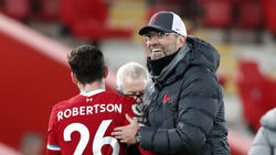 Andy Robertson (l.) verlängert beim FC Liverpool