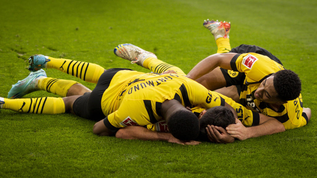 Drei Teenager trafen für den BVB gegen den VfB Stuttgart