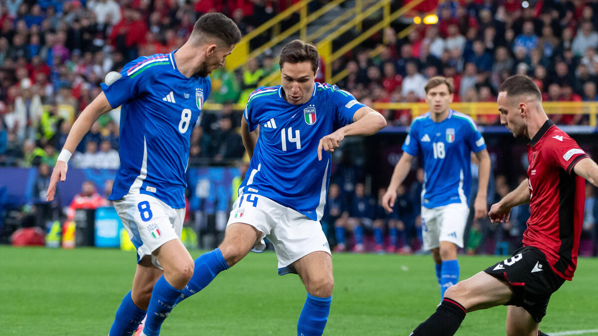 Federico Chiesa có thực sự nằm trong tầm ngắm của FC Bayern?