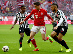 Trifft und trifft und trifft: Robert Lewandowski schießt den FC Bayern Richtung Titel