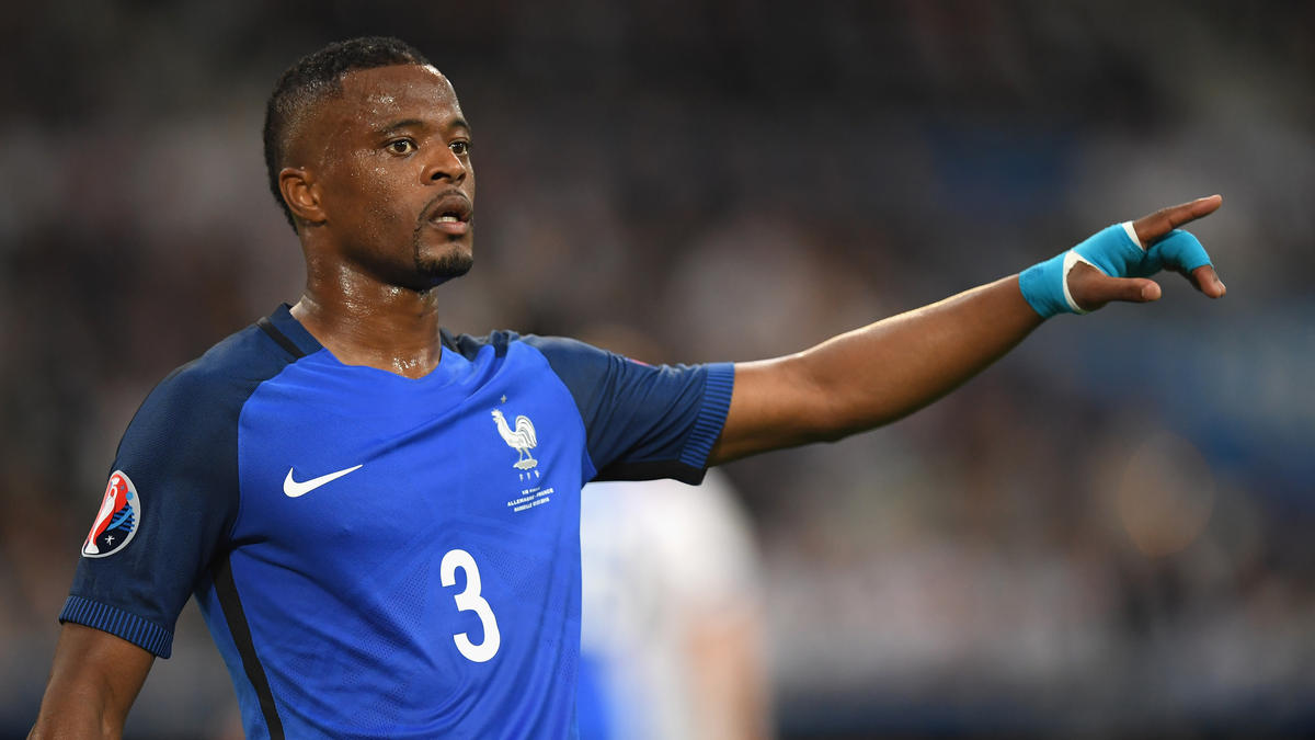 Der Franzose Patrice Evra bei der EURO 2016 Der Franzose Patrice Evra bei der EURO 2016