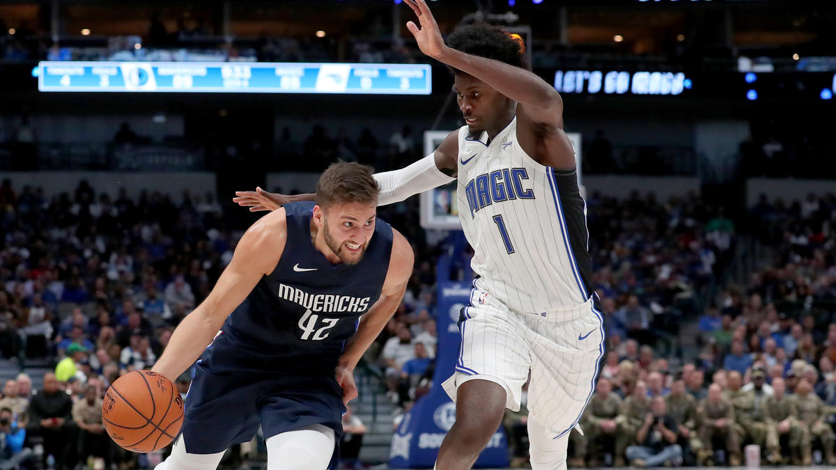 Dallas Mavericks schlagen Orlando Magic in der NBA Dallas Mavericks schlagen Orlando Magic in der NBA