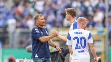 Der FC Schalke 04 hat die erste Hürde genommen