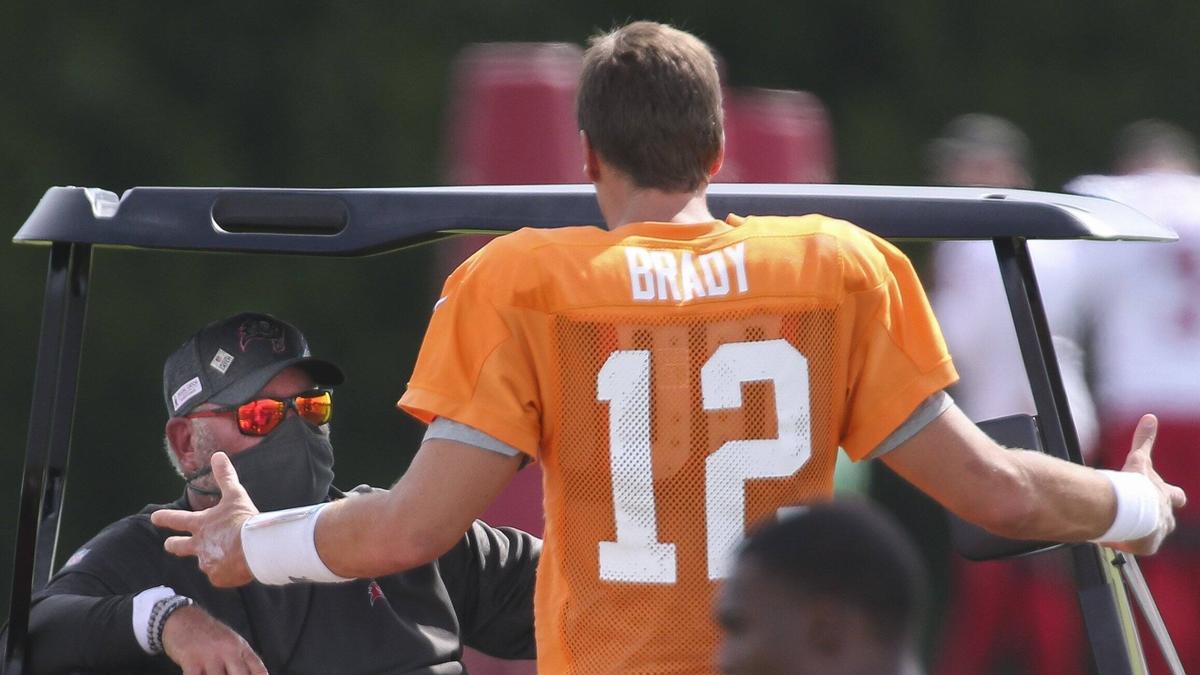 Tom Brady versucht sein Glück bei den Tampa Bay Buccaneers Tom Brady versucht sein Glück bei den Tampa Bay Buccaneers