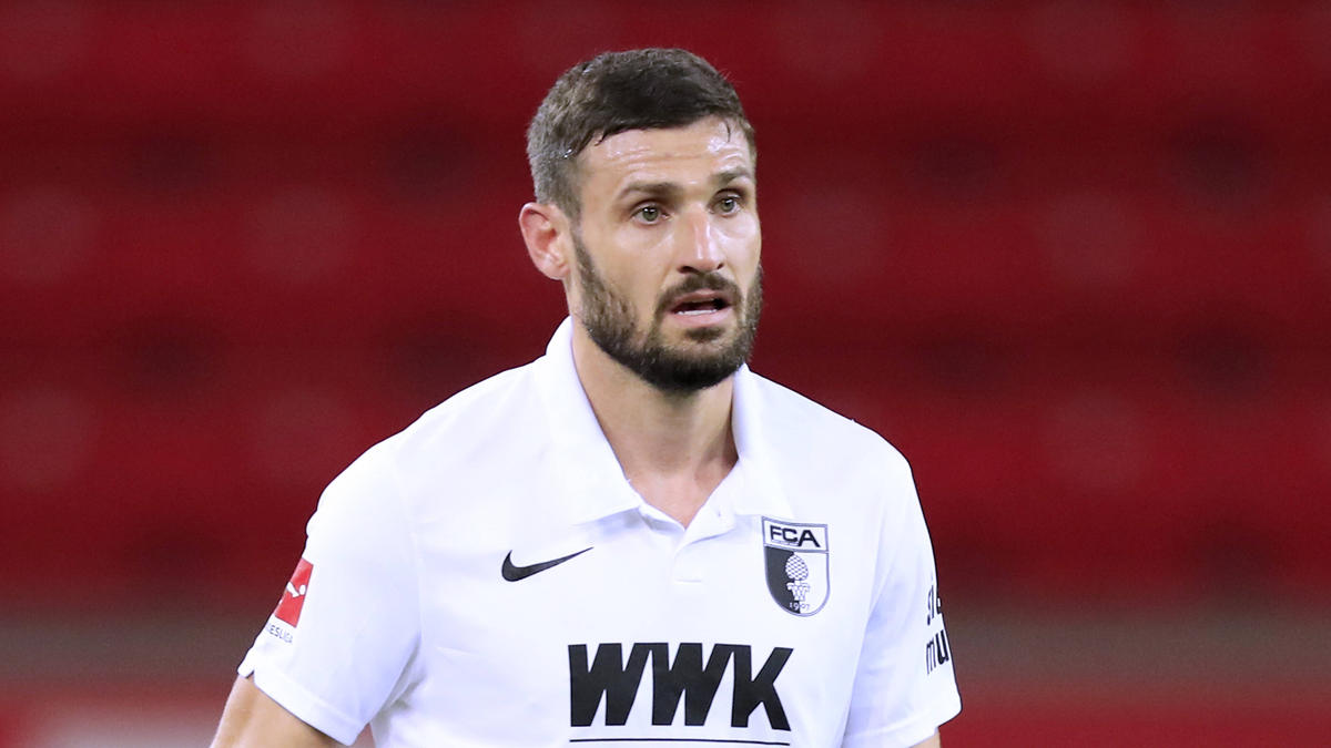 Daniel Caligiuri wechselte vom FC Schalke 04 zum FC Augsburg Daniel Caligiuri wechselte vom FC Schalke 04 zum FC Augsburg