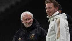 Der Deutsche Fußball-Bund und Rudi Völler (l.)  haben ihre Zussamenarbeit vorzeitig verlängert