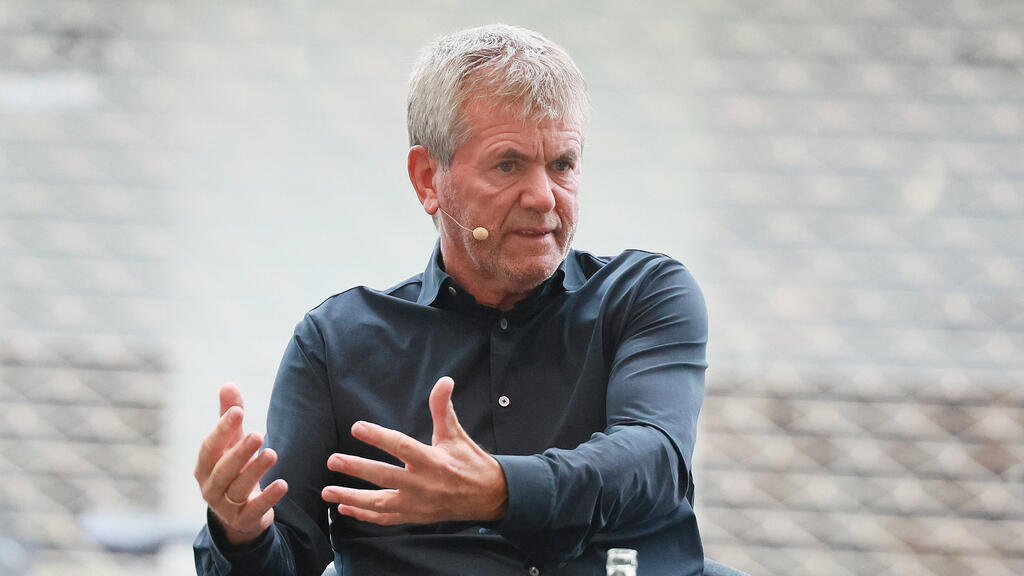 Friedhelm Funkel ist sich sicher, welche Vereine eine Chance auf den Bundesliga-Aufstieg haben und welche nicht Friedhelm Funkel ist sich sicher, welche Vereine eine Chance auf den Bundesliga-Aufstieg haben und welche nicht