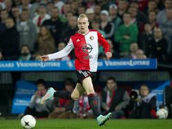 Rick Karsdorp voor Feyenoord tijdens de wedstrijd Feyenoord - PEC Zwolle in de Eredivisie. (01-11-14)