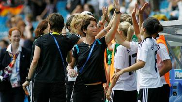Trainerin Meinert steht mit U19-Frauen im Finale der EM