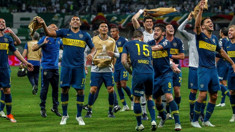 Die Spieler der Boca Juniors feiern den Finaleinzug