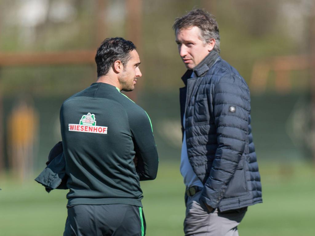 Baumann (r.) glaubt, dass Nouri Werder-Coach bleibt