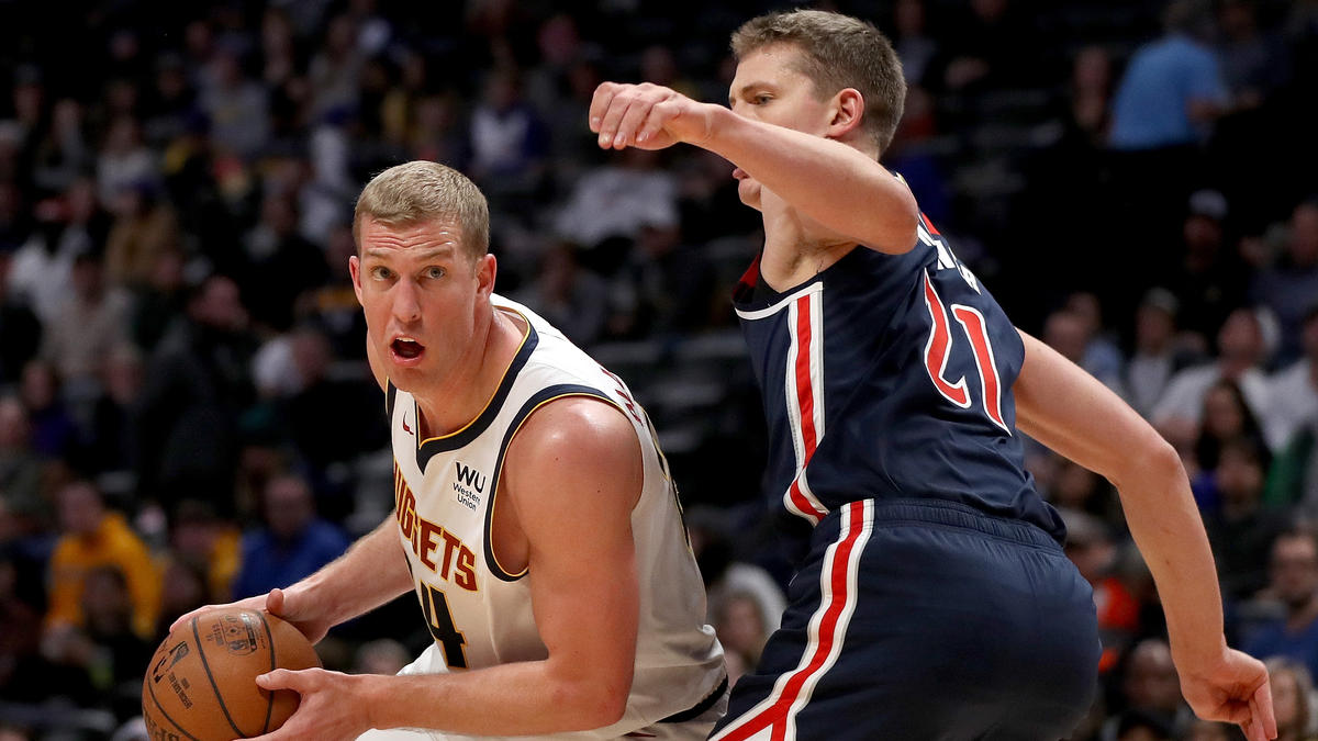 Moritz Wagner (r.) zeigte eine gute Leistung gegen die Charlotte Hornets