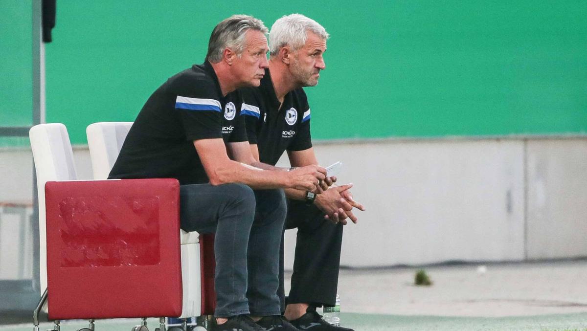 Uwe Neuhaus verabschiedete sich mit Arminia Bielefeld bereist in der 1. Runde des DFB-Pokals Uwe Neuhaus verabschiedete sich mit Arminia Bielefeld bereist in der 1. Runde des DFB-Pokals