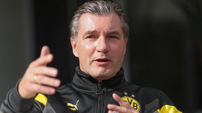 BVB-Sportdirektor Michael Zorc ist genervt BVB-Sportdirektor Michael Zorc ist genervt