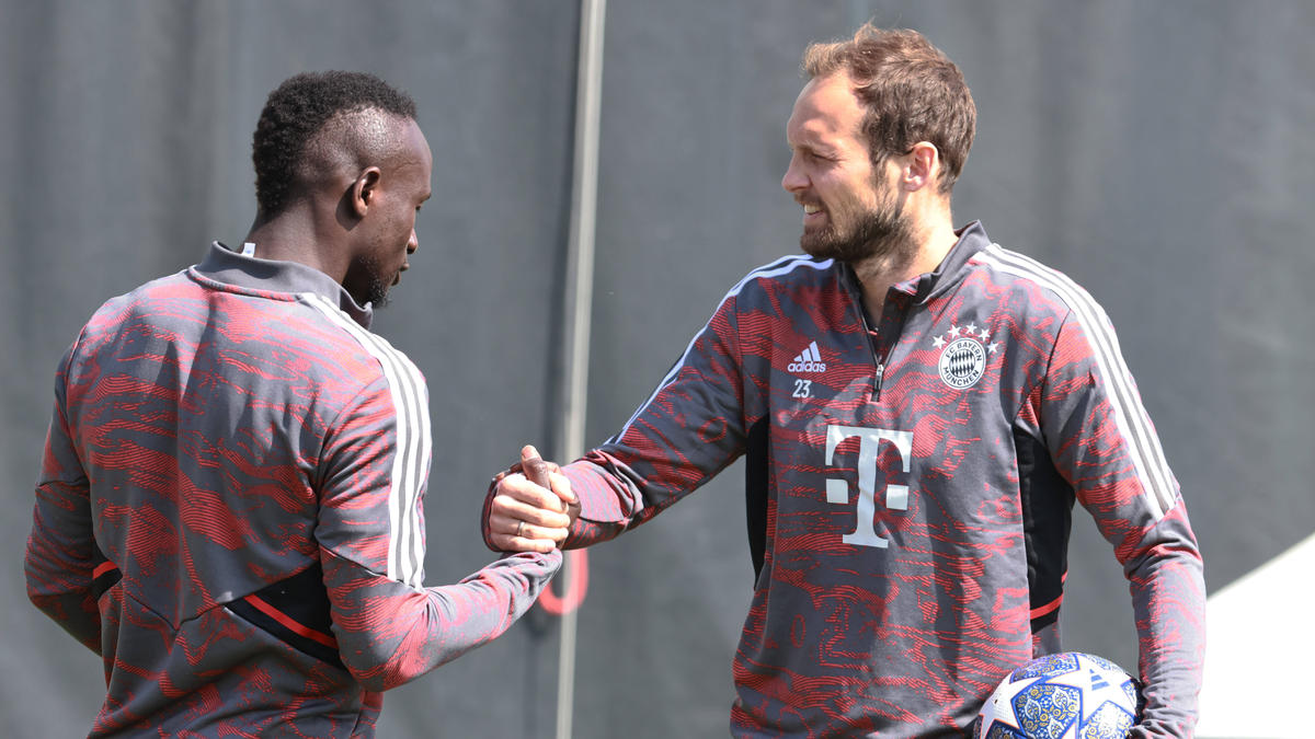 Daley Blind (re.) steht noch bis Sommer beim FC Bayern unter Vertrag