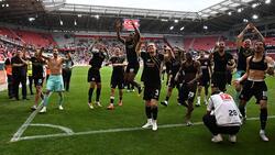 Eintracht Frankfurt feiert die Champions-League-Qualifikation