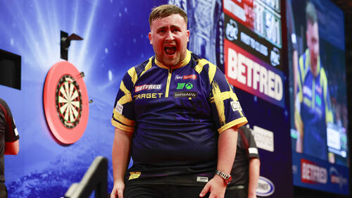 Luke Littler steht im Achtelfinale des Darts World Matchplays