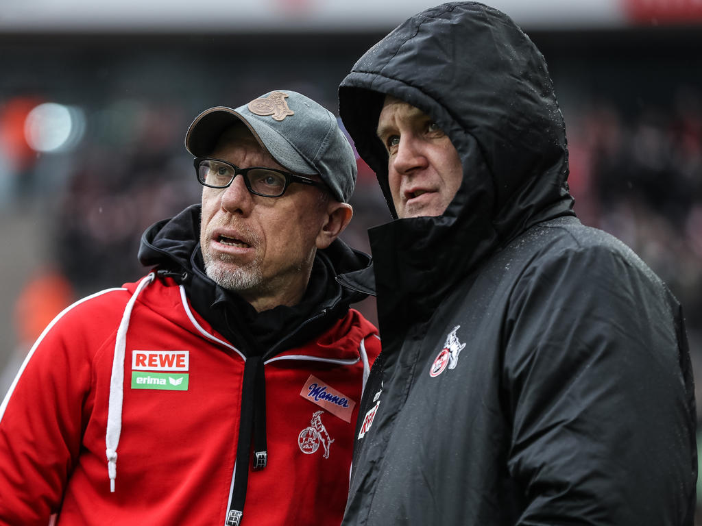 Peter Stöger (l.) stellt sich hinter FC-Sportdirektor Jörg Schmadtke