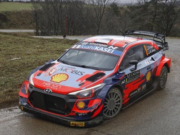 Esteban Ocon sieht die Rallyepiloten nun mit anderen Augen Esteban Ocon sieht die Rallyepiloten nun mit anderen Augen