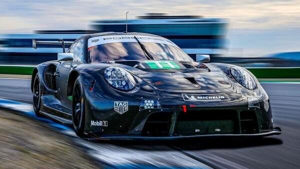 Das Porsche-Werksteam Manthey hat seine sechs Fahrer für Le Mans 2021 zusammen Das Porsche-Werksteam Manthey hat seine sechs Fahrer für Le Mans 2021 zusammen
