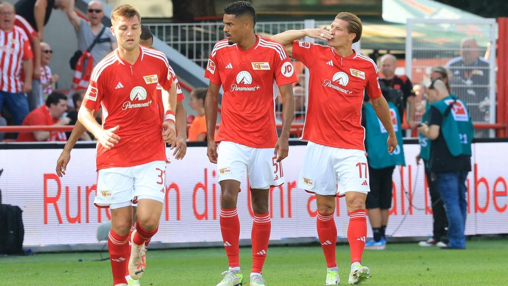Danilho Doekhi (m.) hat sich beim Auswärtssieg gegen Darmstadt 98 verletzt