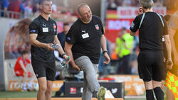 Frank Schmidt hat sich beim turbulenten Heidenheim-Sieg gegen den FC Bayern verletzt
