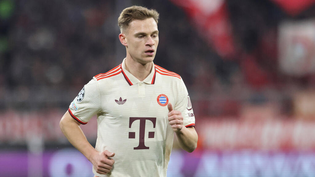 Liegt die Zukunft von Joshua Kimmich beim FC Bayern oder im Ausland? Liegt die Zukunft von Joshua Kimmich beim FC Bayern oder im Ausland?