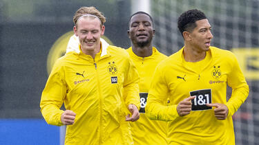 Julian Brandt (l.) führt den BVB bei der Klub-WM als Captain an