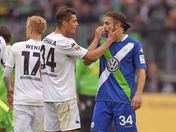 Spielen sie bald zusammen bei den Gunners? Granit Xhaka (M.) und Ricardo Rodriguez