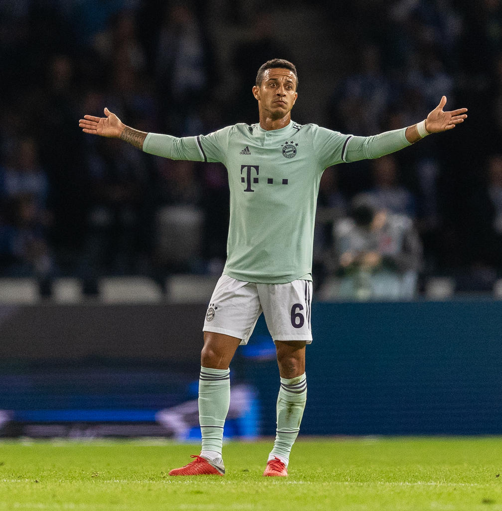 MITTELFELD: Thiago - Note 4,0