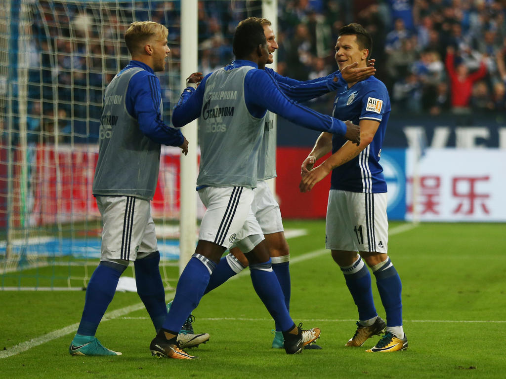 Der FC Schalke hat sein erstes Heimspiel der neuen Saison überraschend souverän gewonnen