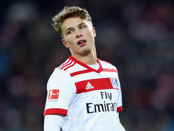 Der Einsatz von Jann-Fiete Arp gegen den FC Augsburg ist fraglich