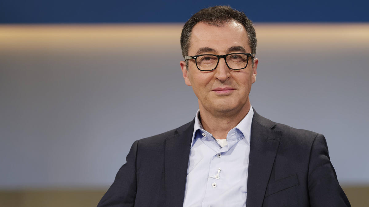 Cem Ödzemir hat sich in der Debatte zur Verteilung der TV-Gelder geäußert Cem Ödzemir hat sich in der Debatte zur Verteilung der TV-Gelder geäußert