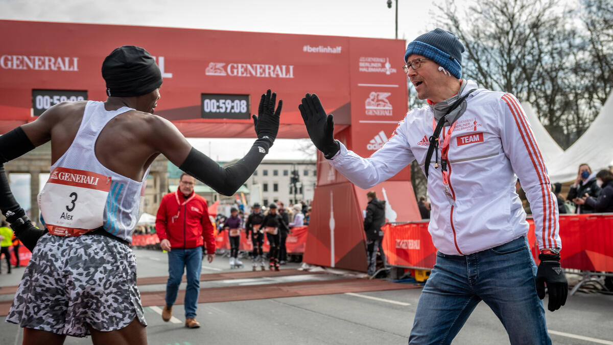 BerlinMarathon 2024 exklusiv Race Director Milde Darum ist Berlin