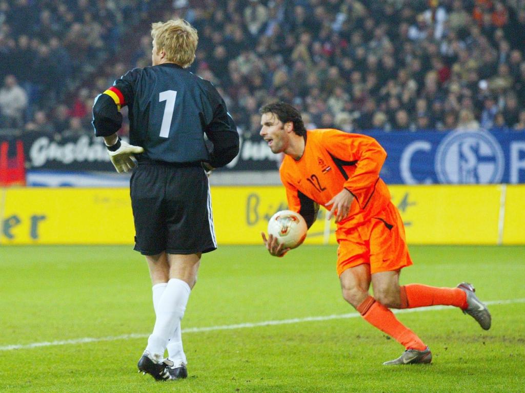 En 2002, el equipo con Van Nistelrooy de goleador ganó a Alemania por 1-3). (Foto: Getty)
