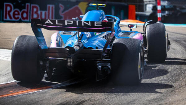 Renault-erwartet-strengere-FIA