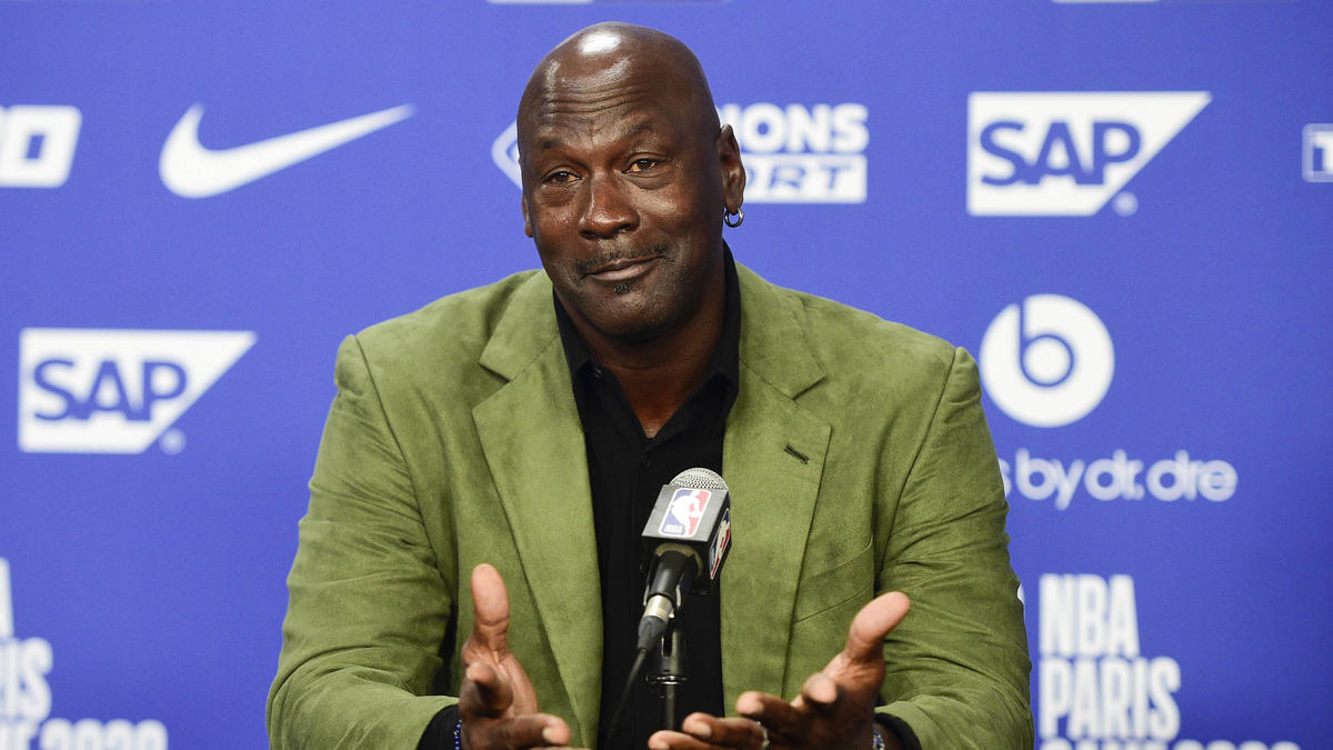 Michael Jordan will den Kampf gegen Rassismus vorantreiben Michael Jordan will den Kampf gegen Rassismus vorantreiben