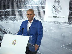 Zidane durante su presentación como nuevo técnico del Real Madrid. (Foto: Getty)