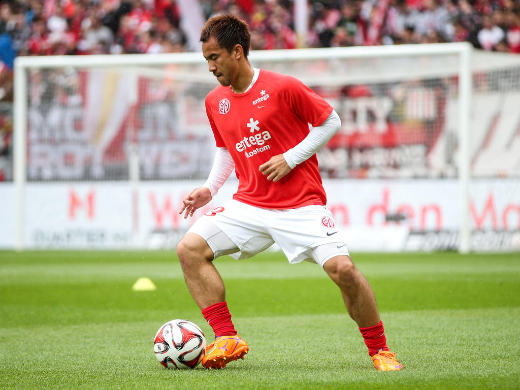 Okazaki cambia la Bundesliga por la Premier donde estará cuatro temporadas. (Foto: Getty)