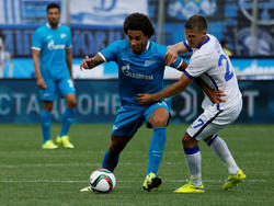 Axel Witsel (l.) steht beim AC Milan ganz oben auf der Wunschliste