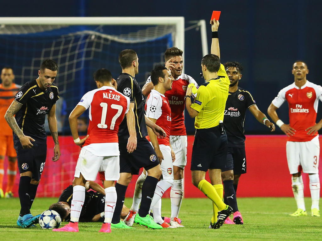 El Arsenal jugó 50 minutos con un hombre menos por la expulsión. (Foto: Getty)