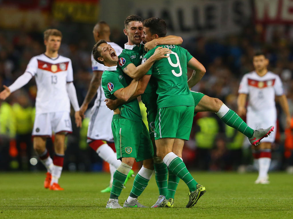 Un tanto de Shane Long a veinte minutos del final dio la victoria a Irlanda. (Foto: Getty)